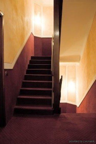 Albergo Moderno Λούκα Εξωτερικό φωτογραφία